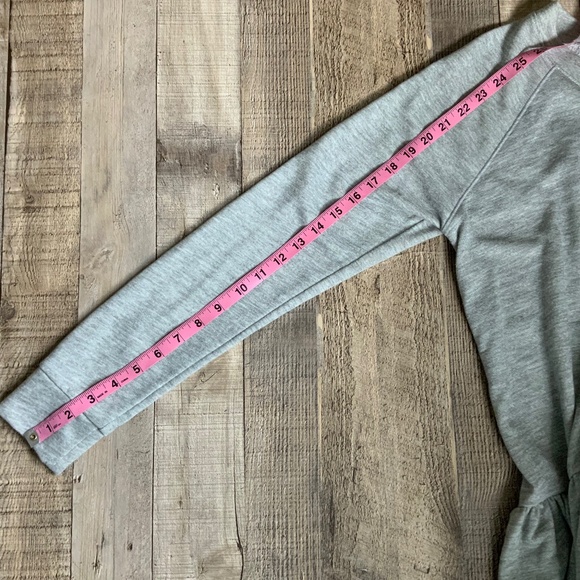 Anthropologie Light Grey French Terry Peplum Ruffle Sweatshirt SZ M - Picture 13 of 13